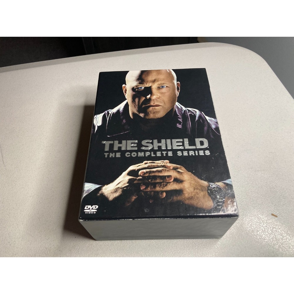 The Shield The Complete Series 7 Seasons 29 Discs DVD Boxed Set Tested Works